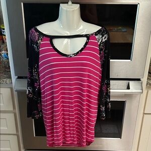 Women's Pink Striped Long Sleeve Top fits like large.